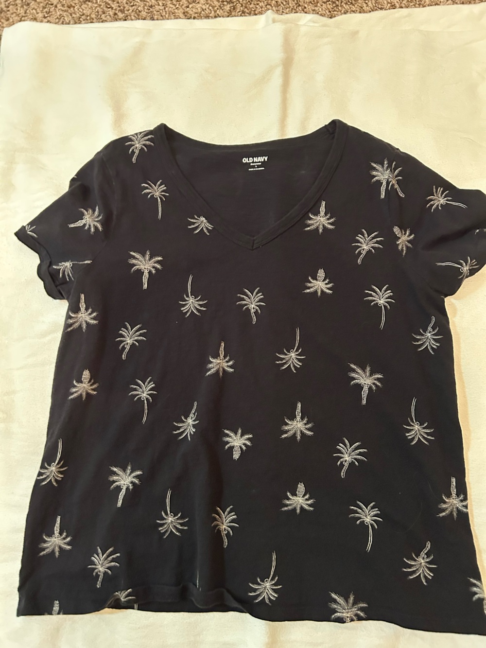 Old Navy women’s Black V-Neck Tee with Silver Palm Motif